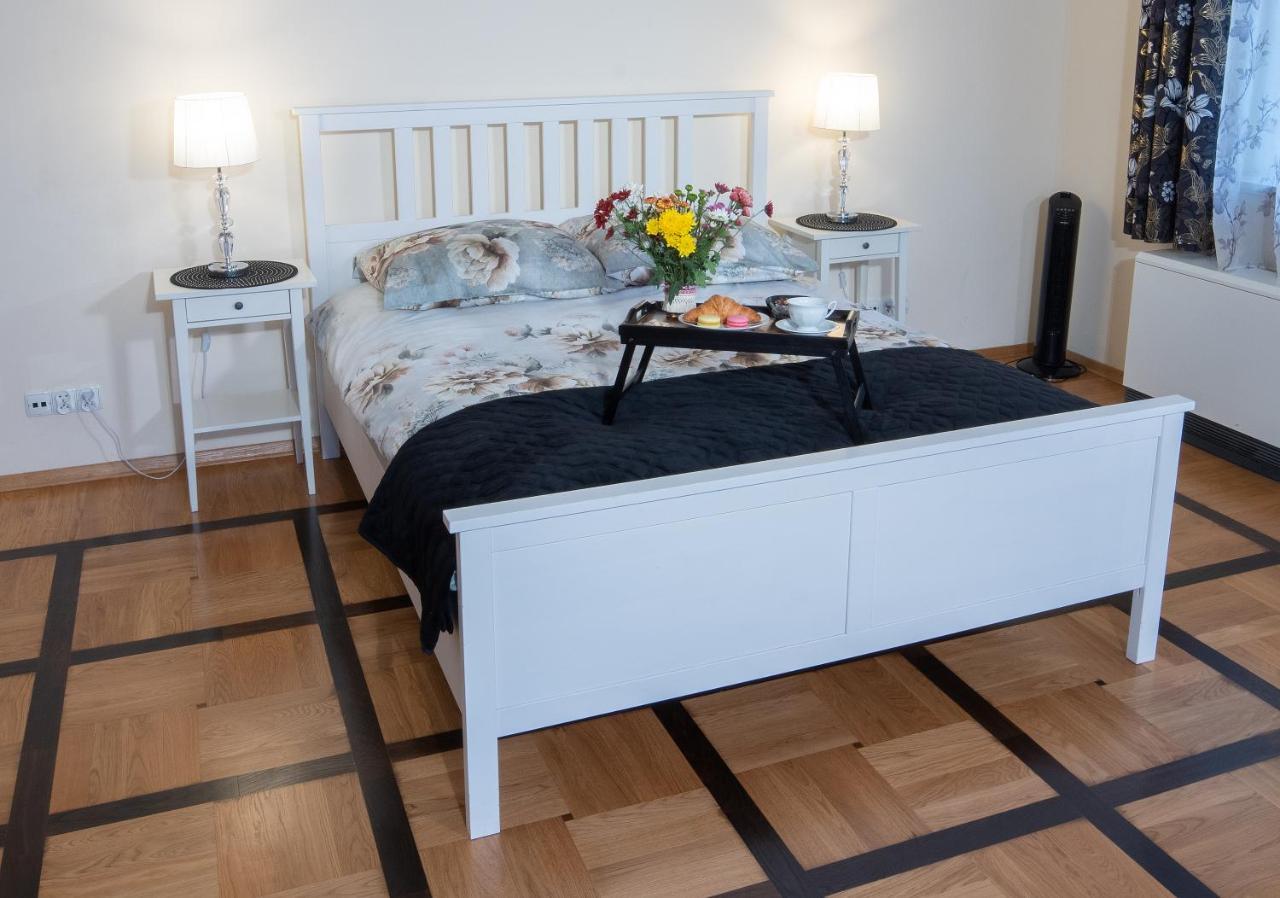 Apartment Moments Stare Style And Comfort Netflix Krakau