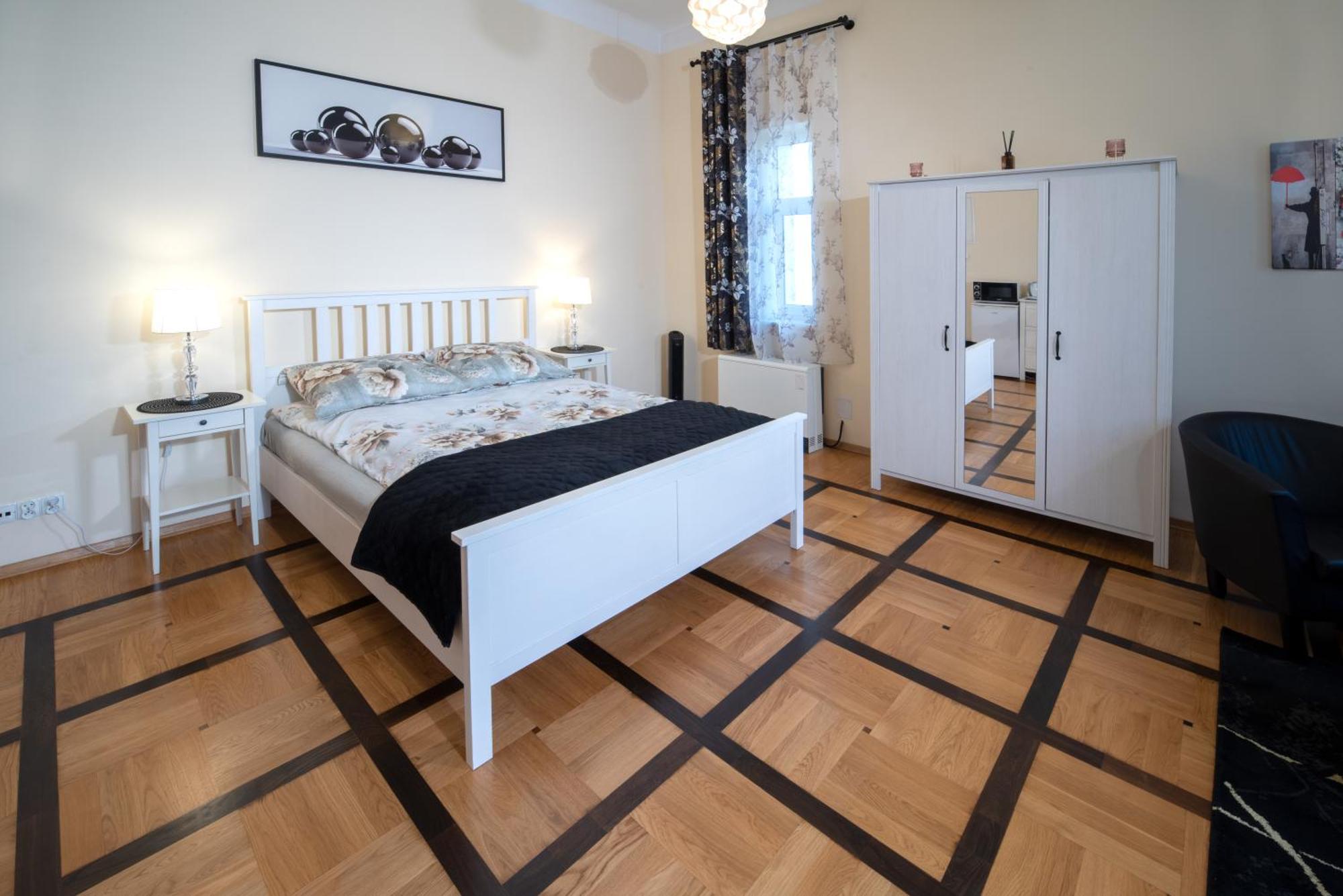 Moments Stare Style And Comfort Netflix Appartement